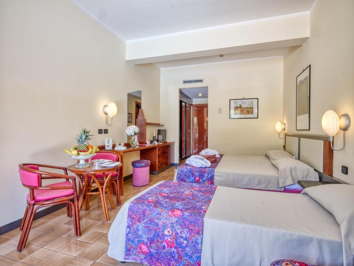 Caesar Palace Hotel 4*